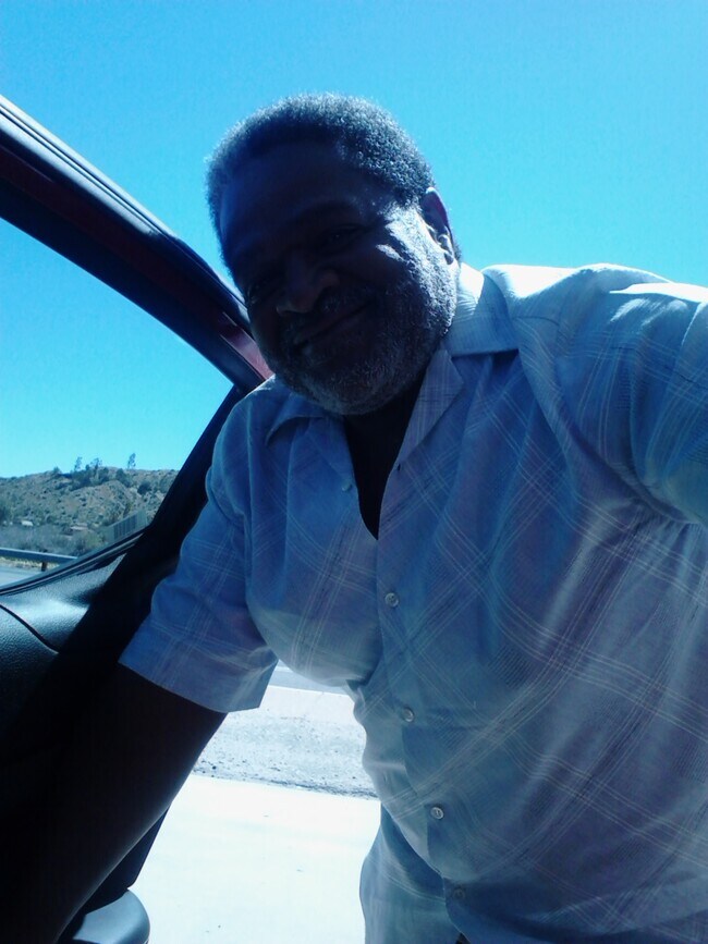 Bernard Strong