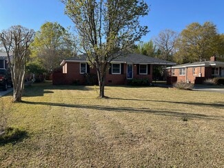 1236 Fort Dr, Hanahan, SC 29410