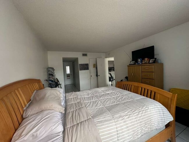 13701 SW 66th St unit B-101, Miami, FL 33183 - photo 3