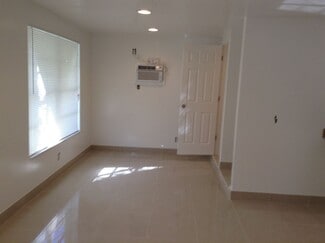 321 Kenilworth Blvd, West Palm Beach, FL 33405