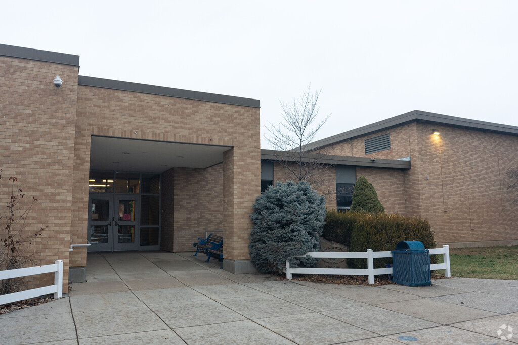 West Point School provides education in the neighborhood of 
West Point.
