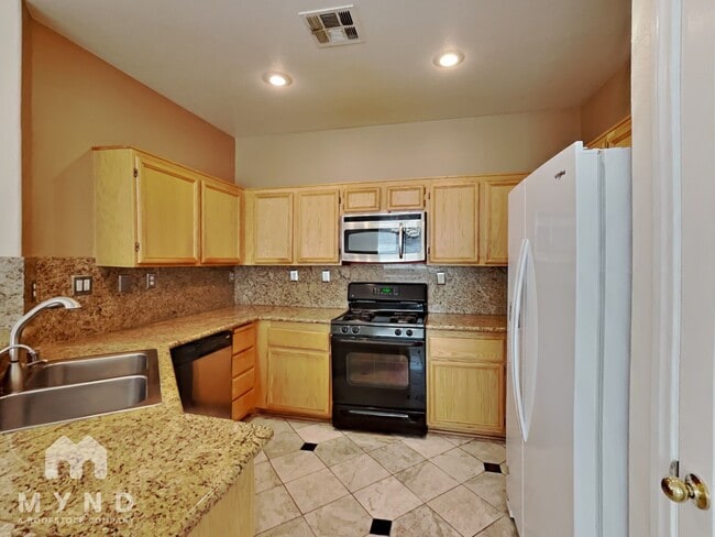 9101 Ivybridge St, Las Vegas, NV 89123 - photo 4