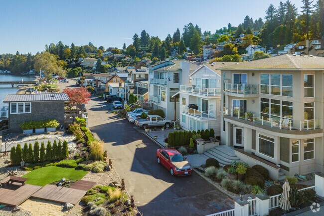 Higher-end homes sit close to the water and the pier in Dash Point.