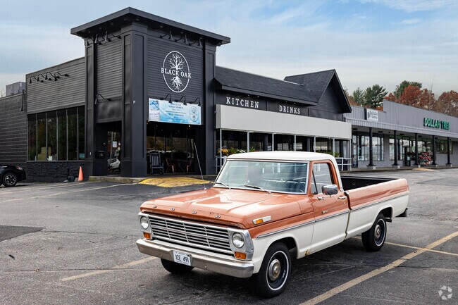 Black Oak Kitchen is a Coventry favorite for American pub-style food.