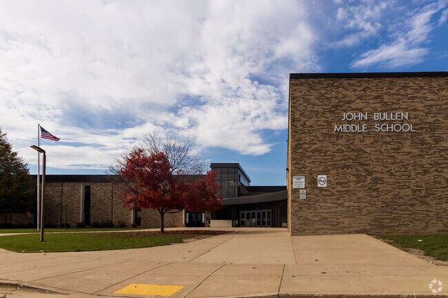 Bullen Middle School provides education in the neighborhood of 
St. Peters.
