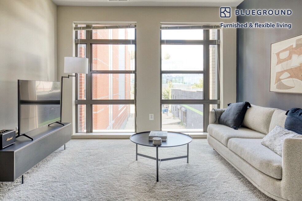 305 10th St S unit FL3-ID581, Arlington, VA 22202 - photo 1