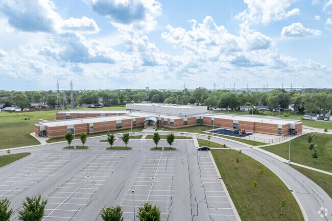 Glen Acres Elementary School serves over 500 students between prekindergarten to 5th grade.