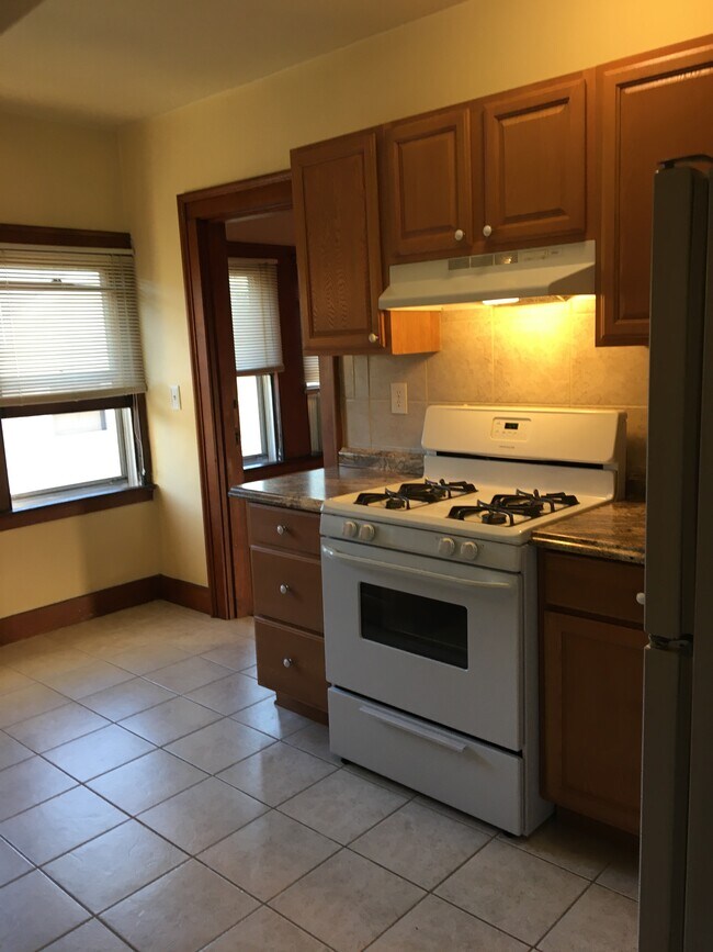 175 Alden Ave unit 3, New Haven, CT 06515 - photo 7