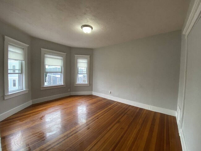 19 Roseclair St unit 3, Dorchester, MA 02125 - photo 7