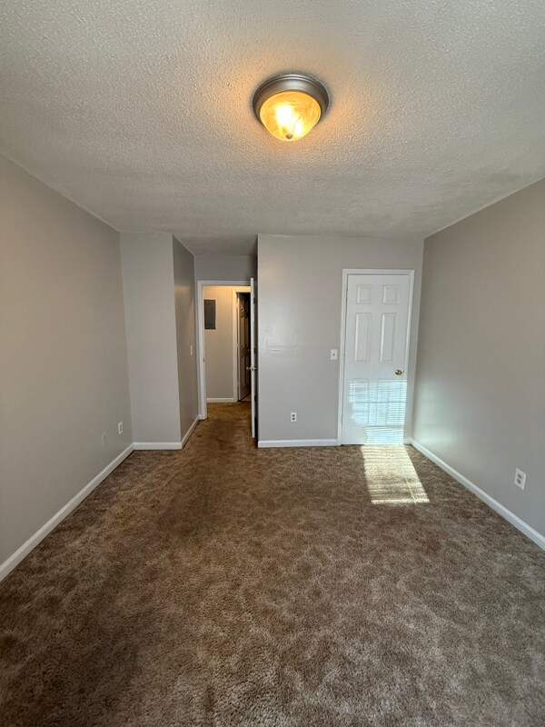 1413 Grimes St, Burlington, NC 27217 - photo 5