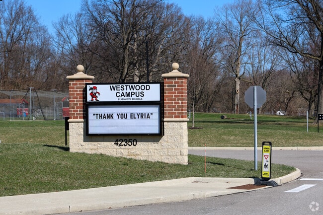 Crestwood Elementary School