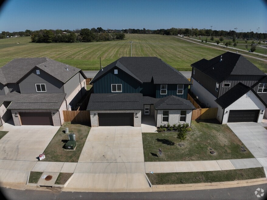 1840 Momi St, Centerton, AR 72719 - photo 2