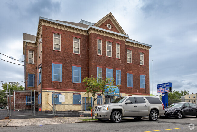 Harriet Tubman School is a well rated public school in Newark, NJ.