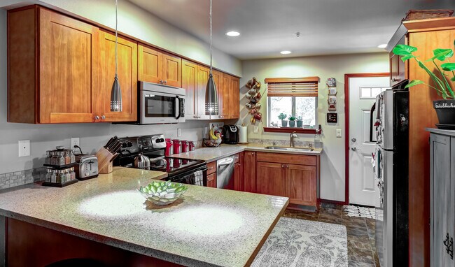 Windsor Place Apartments, Bellingham, WA 98225 - photo 4