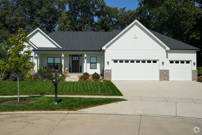 Beautiful ranch style homes are commonly found in Walnut Ridge.