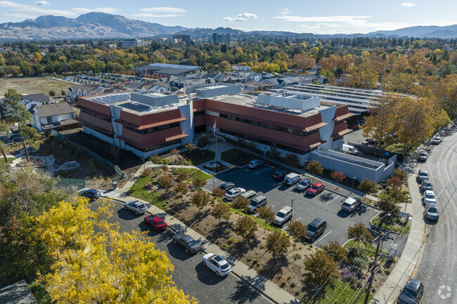 The Contra Costa County ROP School serves grades 9-12.