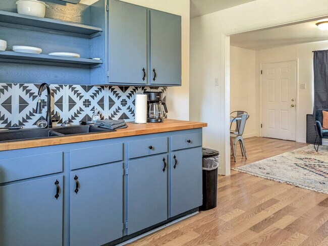 170 E 100 N unit ID1249856P, Kanab, UT 84741 - photo 6