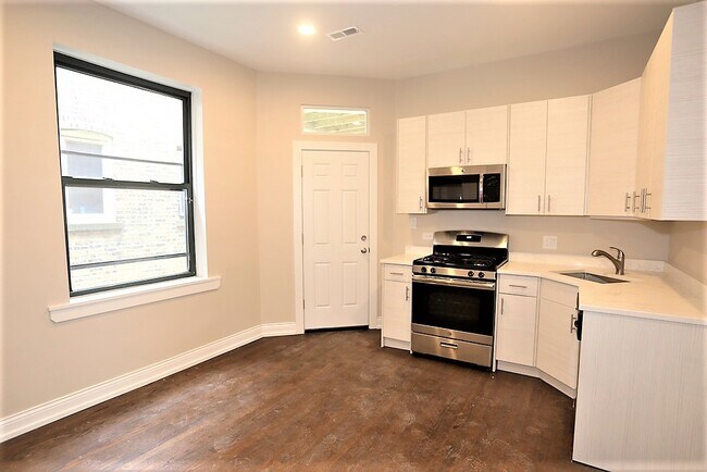 2758 N Richmond St unit 1, Chicago, IL 60647 - photo 4