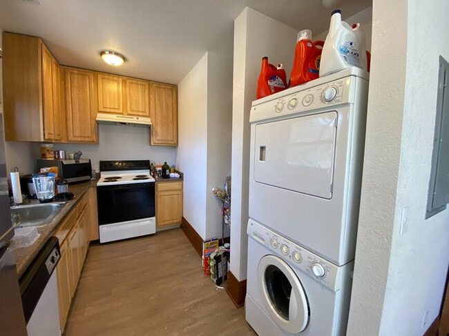 2110 Grove Cir, Boulder, CO 80302 - photo 2