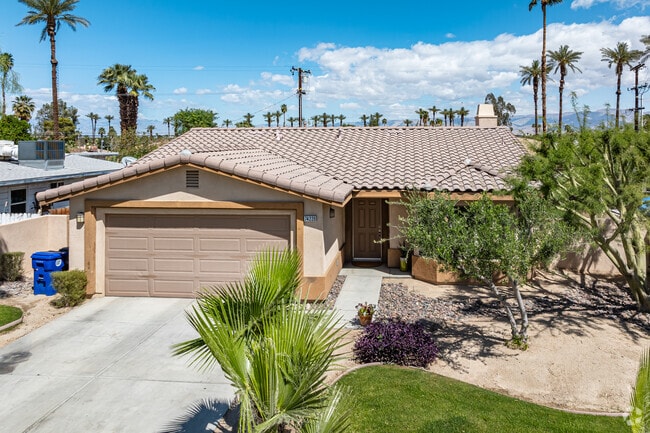 Palma Village Groves homes offer quiet streets, mature trees, and a welcoming Palm Desert vibe.