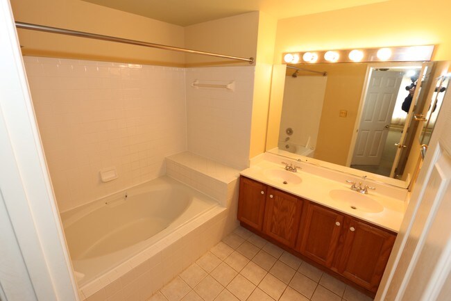 174 Kendrick Place unit 26, Gaithersburg, MD 20878 - photo 5