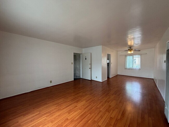 719-729 E Chevy Chase Dr unit 719 C, Glendale, CA 91205 - photo 5