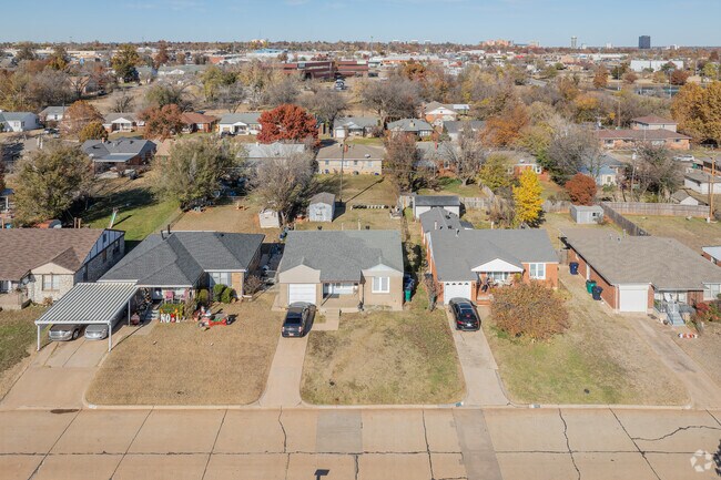 Residents of Skyline enjoy a quiet neighborhood.