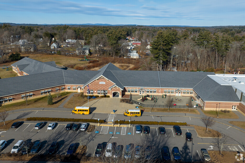 Idlehurst Elementary School is a public school in Strafford County.