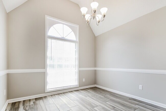 8650 Oak Trail Ln, Cordova, TN 38018 - photo 6