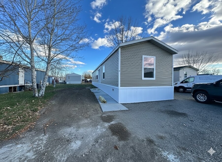 19 Cavalier St N, Billings, MT 59105 - photo 1