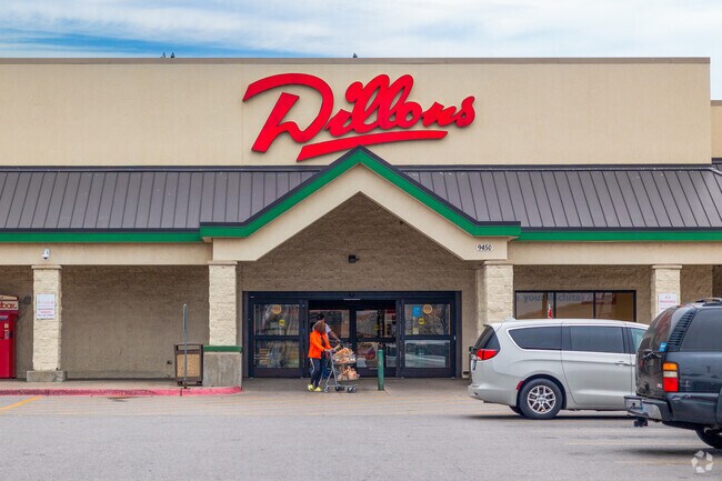 Get your daily groceries at Dillons near Planeview United.