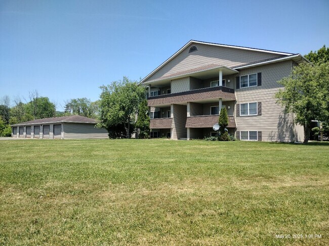 Endeavor Creekside, Painted Post, NY 14870 - photo 2