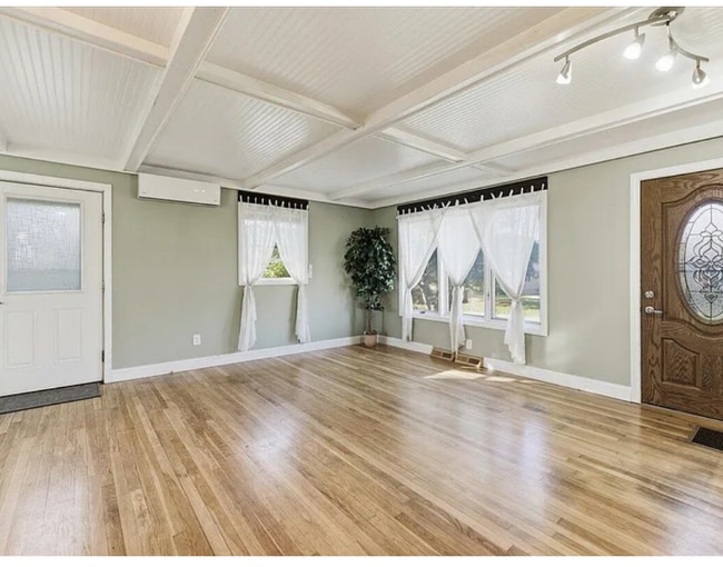 21 Knox Bros Ave, Searsport, ME 04974 - photo 3