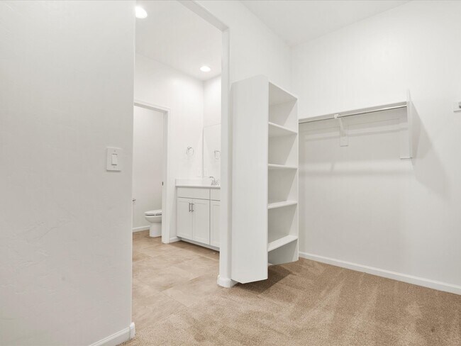 737 W Calle Cubeta, Sahuarita, AZ 85629 - photo 6