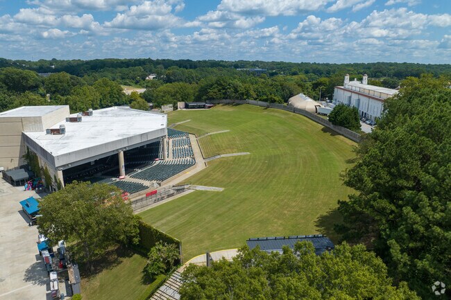 The Lakewood Amphitheater is Atlanta’s premier outdoor venue that hosts many well known artists.
