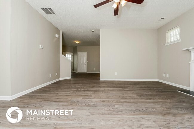 4683 Highpoint Ln, Atlanta, GA 30349 - photo 5