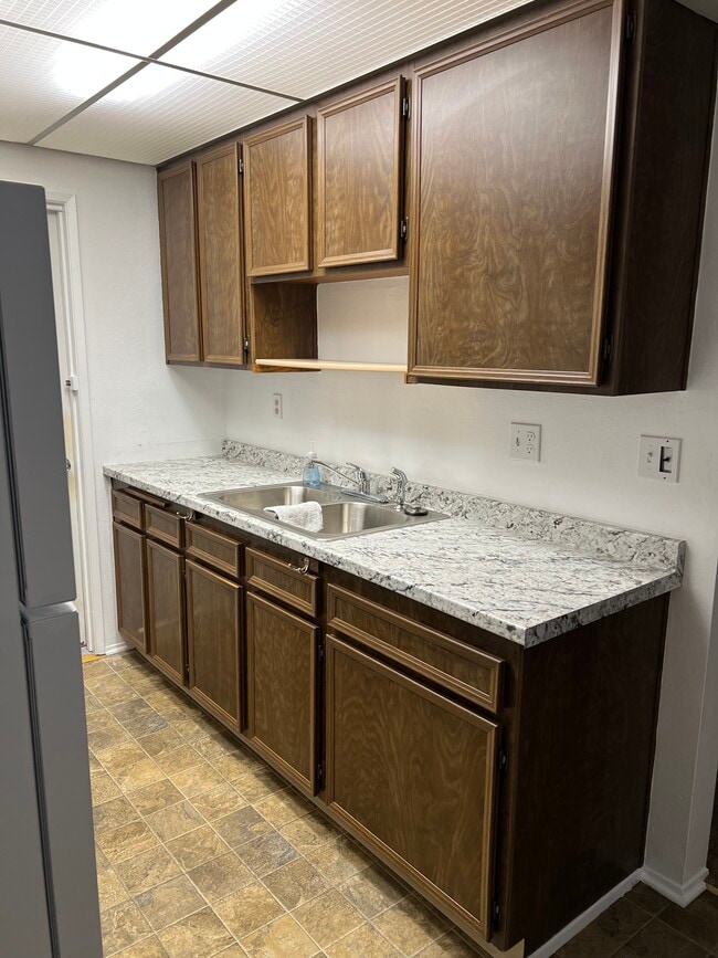 1931 Nuevo St, Hemet, CA 92545 - photo 6