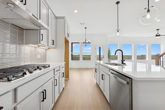 822 Nadal Path, Round Rock, TX 78664 - photo 3