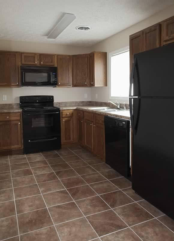 Pleasant View Apartments on Cherokee, Johnson City, TN 37604 - photo 2