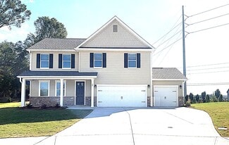 56 Pointe Dr, Dallas, GA 30157