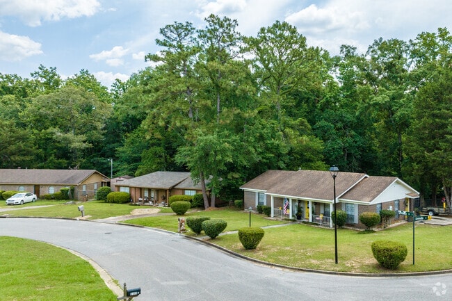 The Cody neighborhood is a cozy area that Mobilians call home.