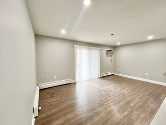 54 Breed St Unit 11, Lynn, MA 01902