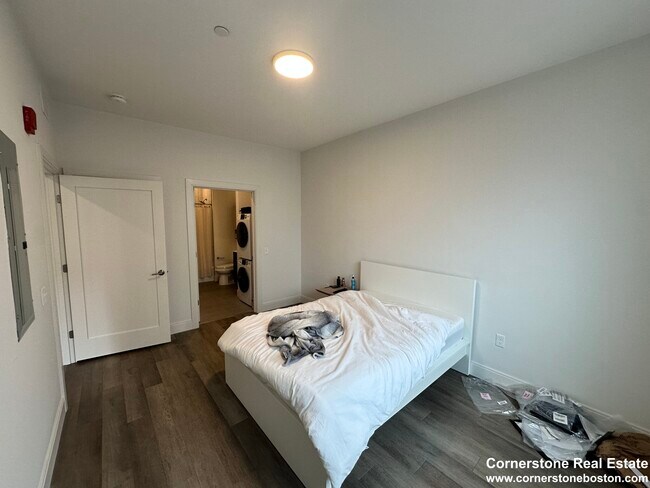 957 Dorchester Ave unit 2, Boston, MA 02125 - photo 4