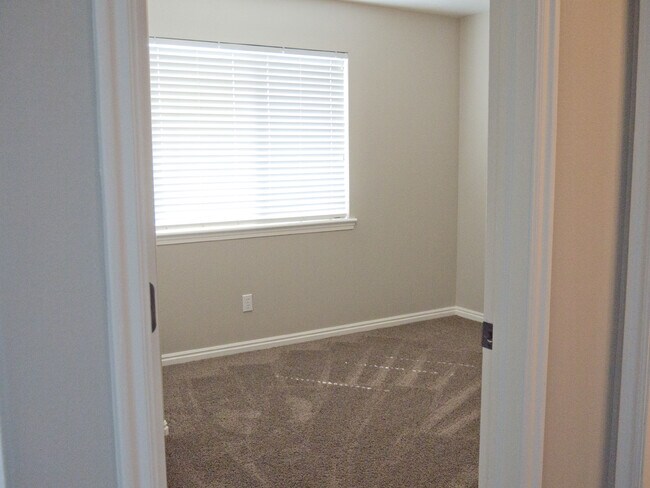 963 W 670 S unit 20, Pleasant Grove, UT 84062 - photo 6