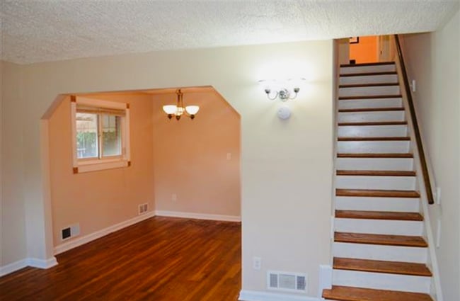 5703 18th Ave, Hyattsville, MD 20782 - photo 3
