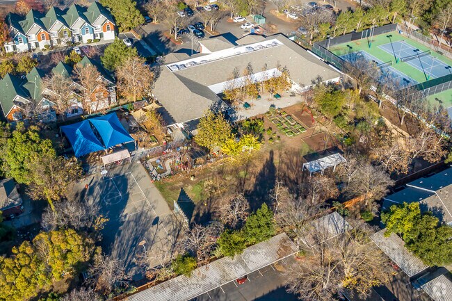 The beautiful campus of Peregrine Elementary School includes modern amenities for students.