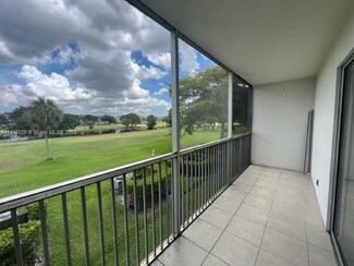 7160 NW 179th St, Hialeah, FL 33015