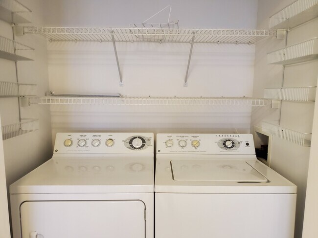 4202 Central Sarasota Pkwy unit 1211, Sarasota, FL 34238 - photo 6