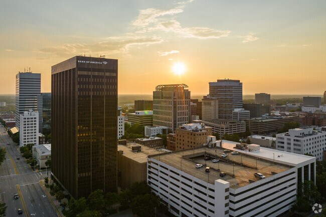 Old Shandon residents love to explore downtown restaurants and shops in Columbia.