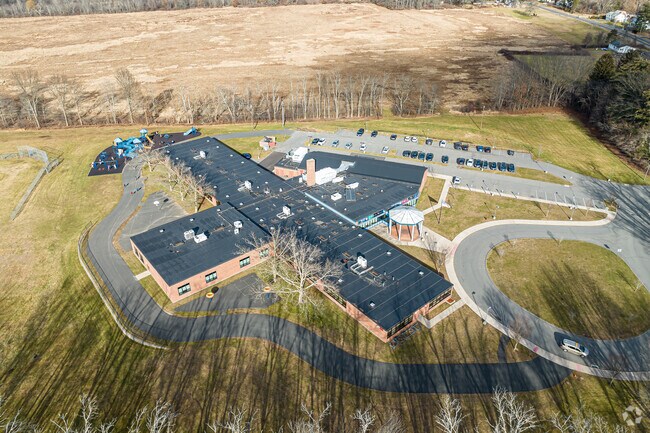 Metacomet School serves students in grades three and four.